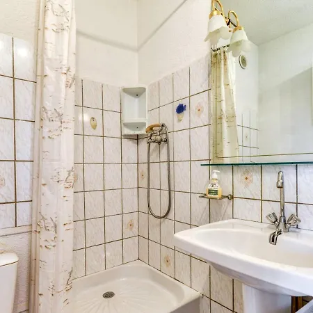 Apartamento Studio Cocooning Pour 4 Pers. Proche Port, Plages, Parking Prive, Clim, Lave-linge - Fr-1-749-2 Agde